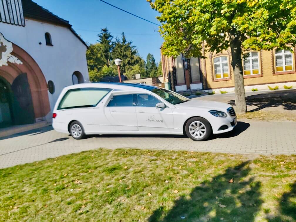 transport zmarłych